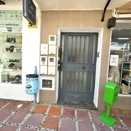 Charming In The Heart Of Old Town Apartmán